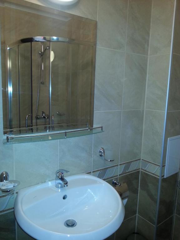 Maverick Hotel Slăntjev Brjag Exteriör bild